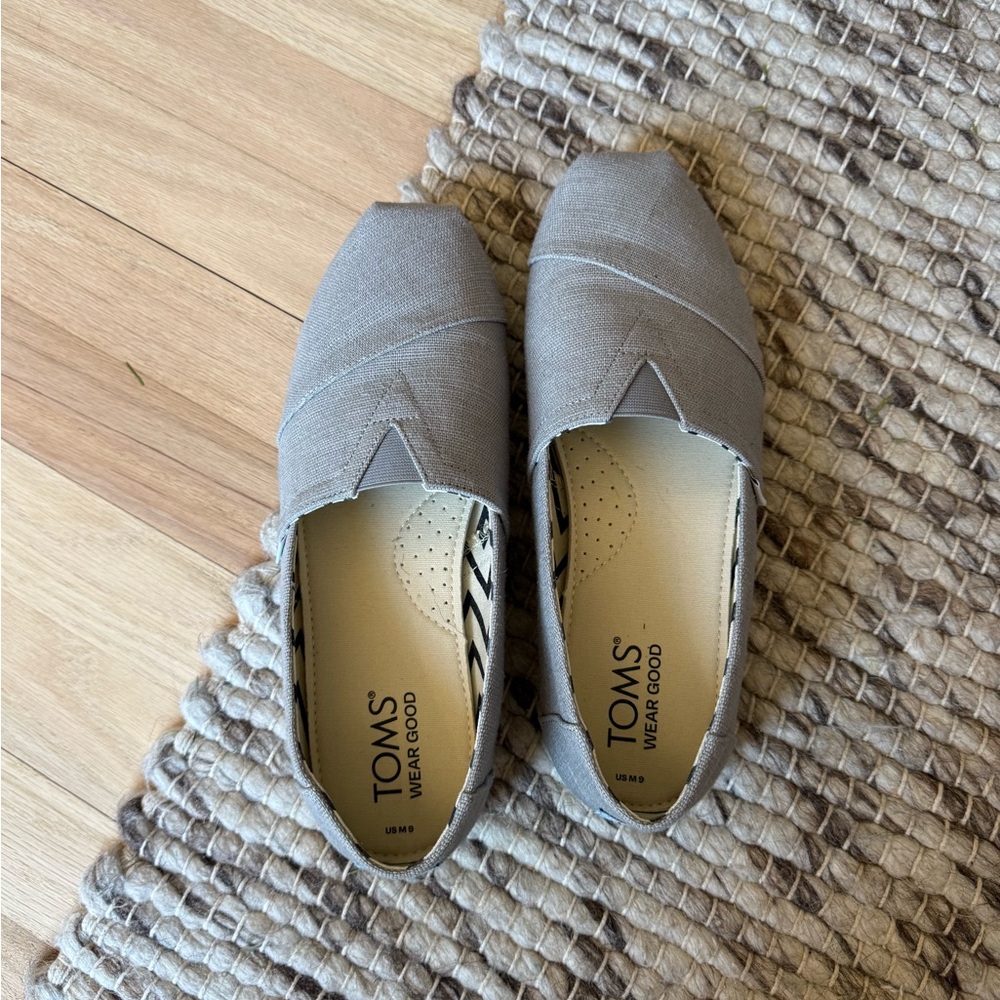 TOMS Classic Gray Canvas Slip-Ons